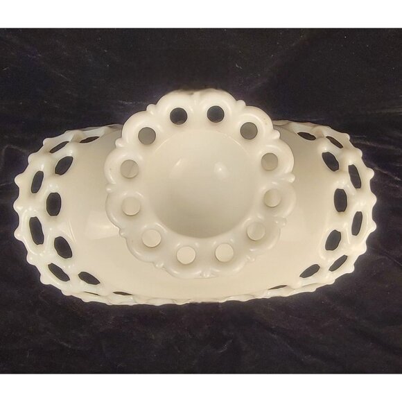 Vintage Westmoreland Milk Glass Doric Open Lace Pedestal Fruit Bowl - Picture 13 of 15